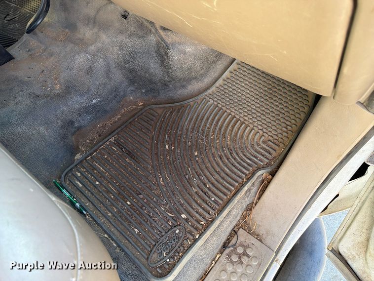image for item FP3178 2003 Ford F-550 dump truck
