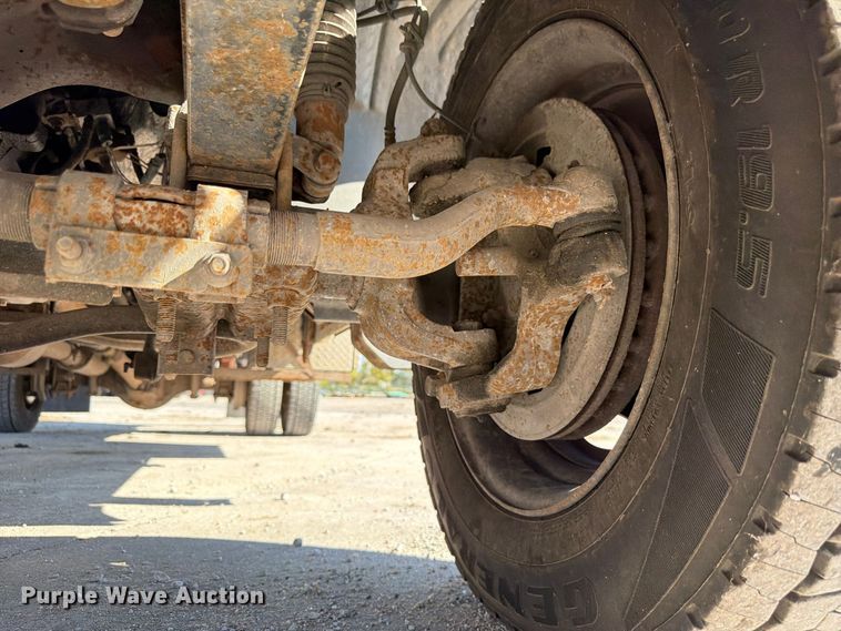 image for item FP3178 2003 Ford F-550 dump truck