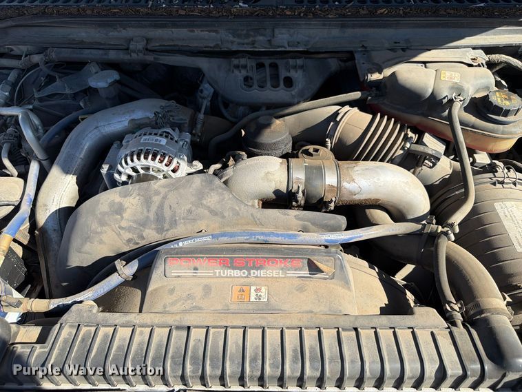 image for item FP3178 2003 Ford F-550 dump truck