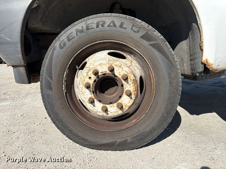 image for item FP3178 2003 Ford F-550 dump truck