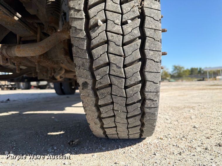image for item FP3178 2003 Ford F-550 dump truck