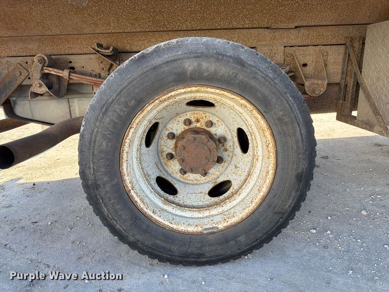 image for item FP3178 2003 Ford F-550 dump truck