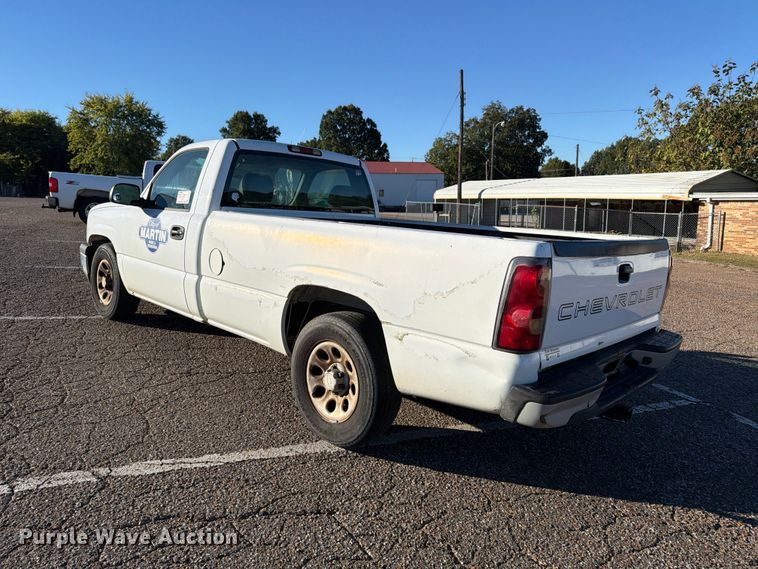 image for item FP3503 2006 Chevrolet Silverado 1500 pickup truck