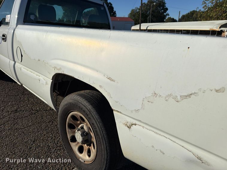 image for item FP3503 2006 Chevrolet Silverado 1500 pickup truck