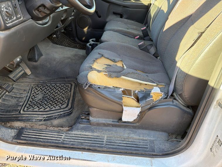 image for item FP3503 2006 Chevrolet Silverado 1500 pickup truck