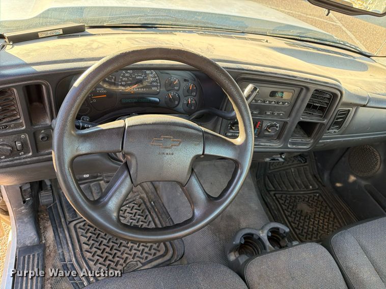 image for item FP3503 2006 Chevrolet Silverado 1500 pickup truck