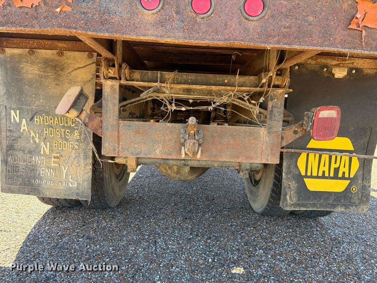 image for item FP3514 1989 Mack CS flatbed truck