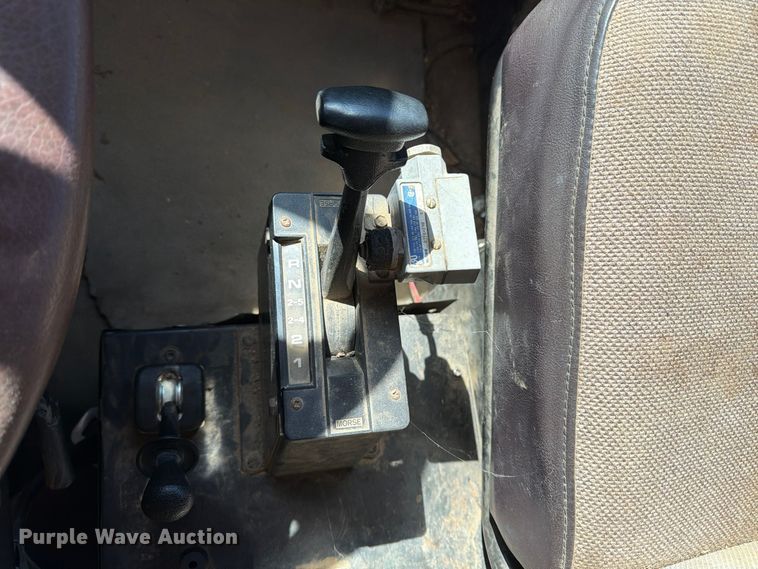 image for item FP3514 1989 Mack CS flatbed truck