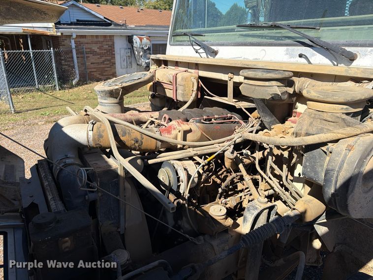 image for item FP3514 1989 Mack CS flatbed truck