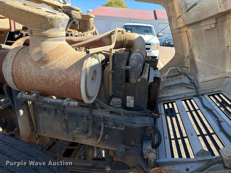 image for item FP3514 1989 Mack CS flatbed truck