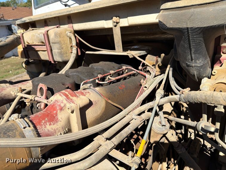 image for item FP3514 1989 Mack CS flatbed truck