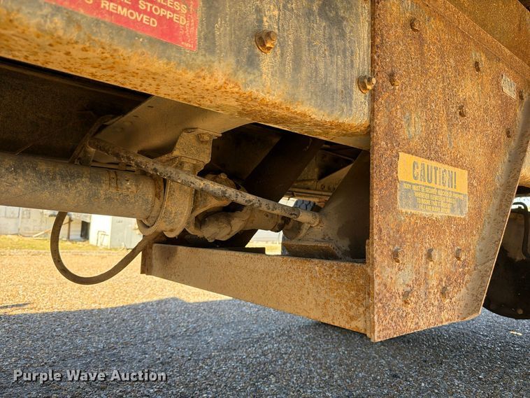 image for item FP3514 1989 Mack CS flatbed truck