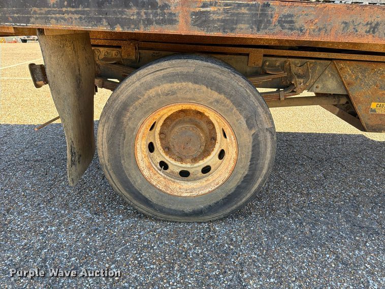 image for item FP3514 1989 Mack CS flatbed truck