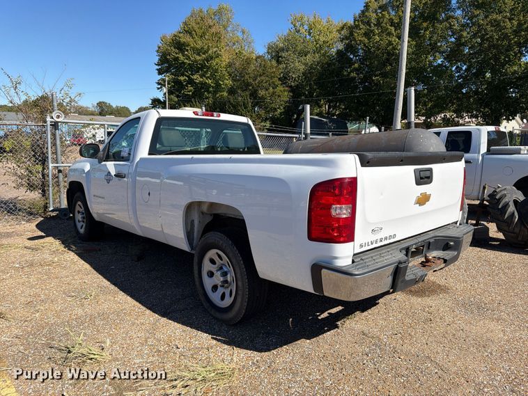 image for item FP3515 2013 Chevrolet Silverado 1500 pickup truck
