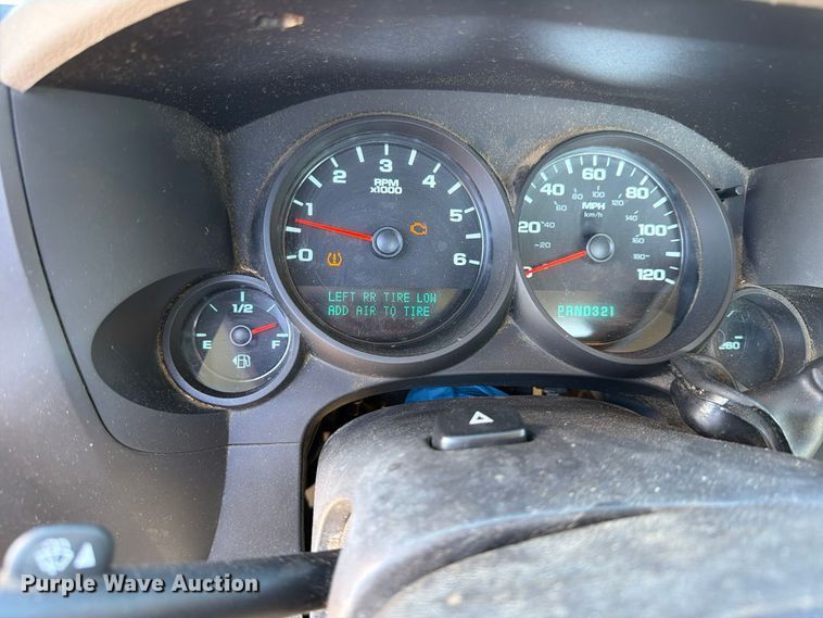 image for item FP3515 2013 Chevrolet Silverado 1500 pickup truck
