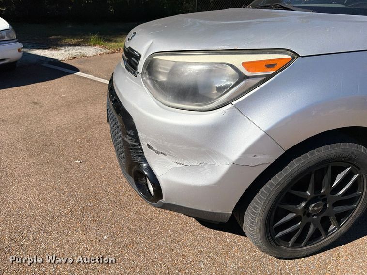 image for item FP3525 2016 KIA Soul SUV