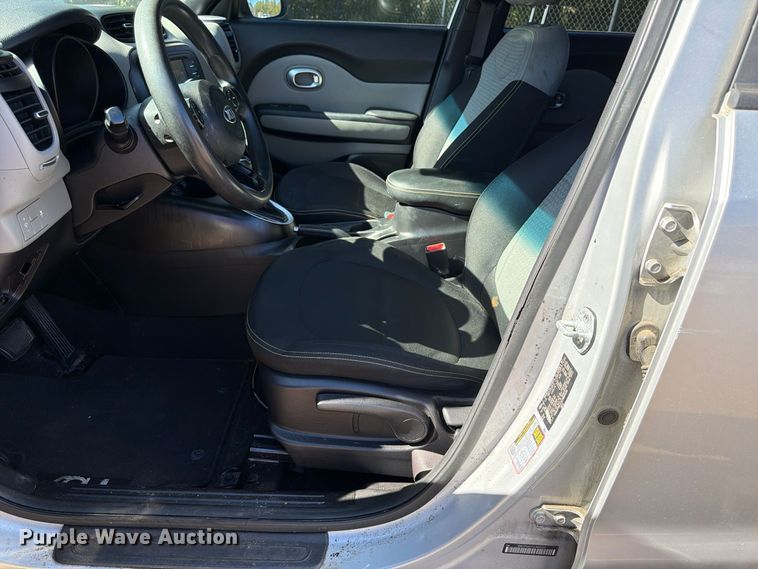 image for item FP3525 2016 KIA Soul SUV