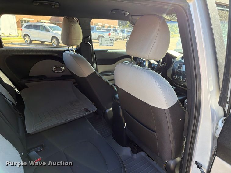 image for item FP3525 2016 KIA Soul SUV