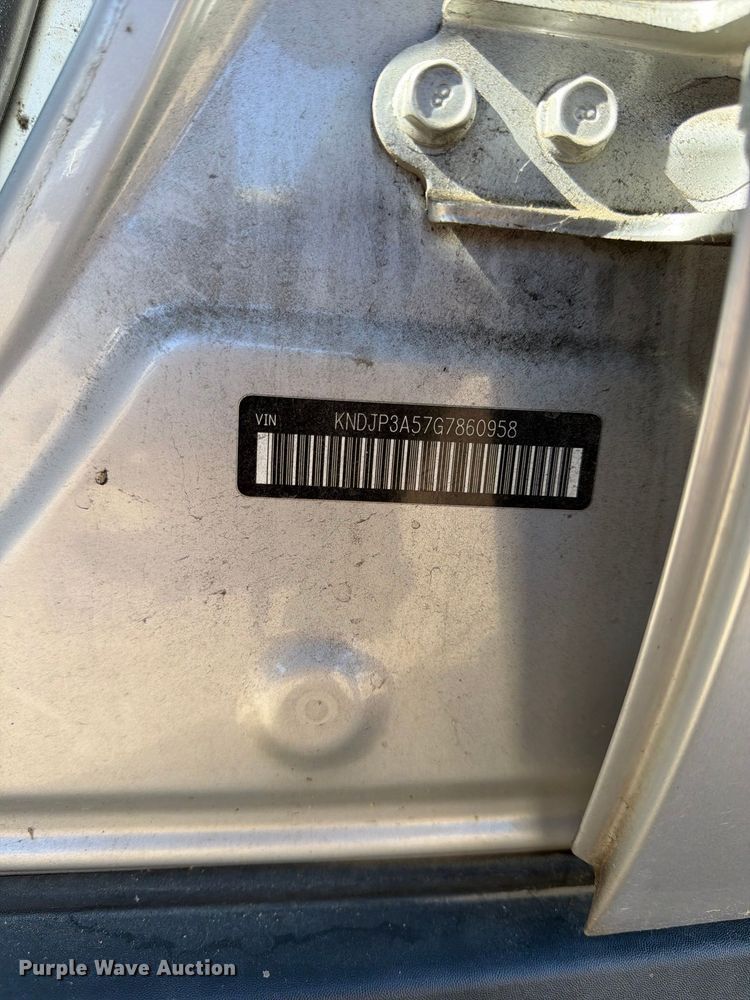 image for item FP3525 2016 KIA Soul SUV
