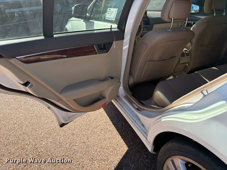 image for item FP3526 2009 Mercedes-Benz C-Class C300 