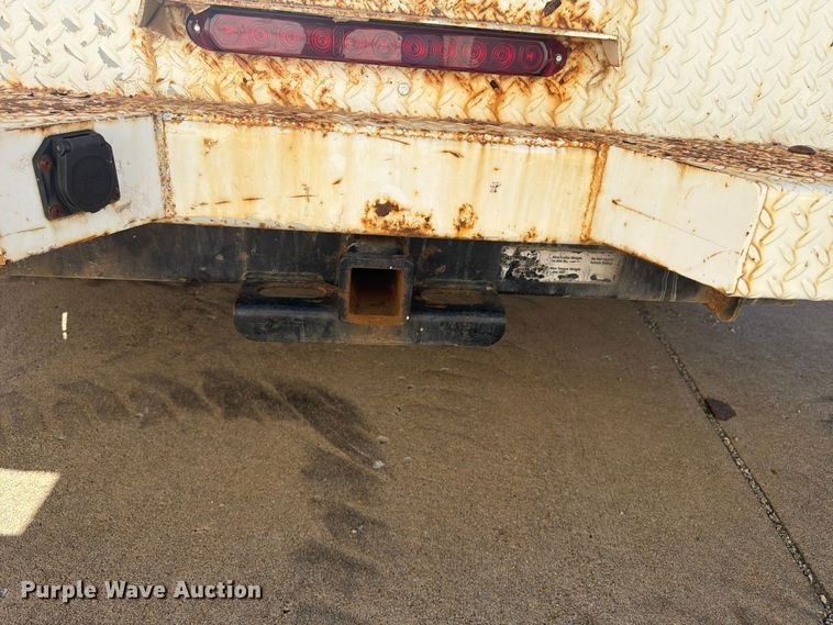 image for item FP3531 2004 Ford F350 Super Duty XL Crew Cab utility bed pickup truck