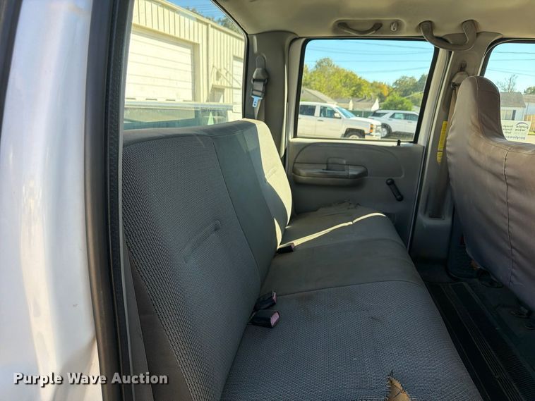 image for item FP3531 2004 Ford F350 Super Duty XL Crew Cab utility bed pickup truck