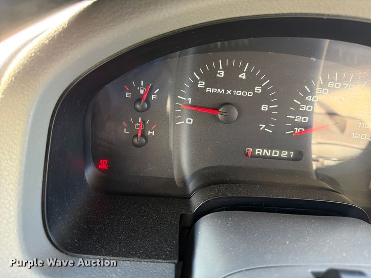 image for item FP3532 2005 Ford F150 XLT Crew Cab pickup truck