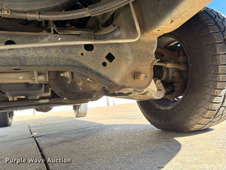 image for item FP3532 2005 Ford F150 XLT Crew Cab pickup truck