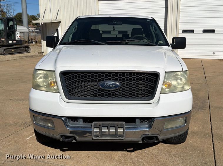 image for item FP3534 2004 Ford F150 XLT Crew Cab pickup truck