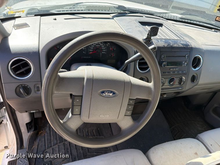 image for item FP3534 2004 Ford F150 XLT Crew Cab pickup truck