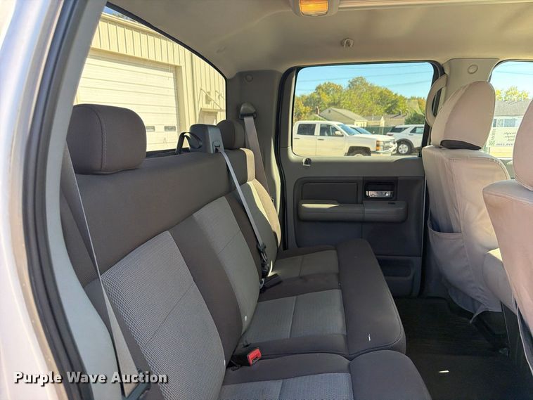 image for item FP3534 2004 Ford F150 XLT Crew Cab pickup truck