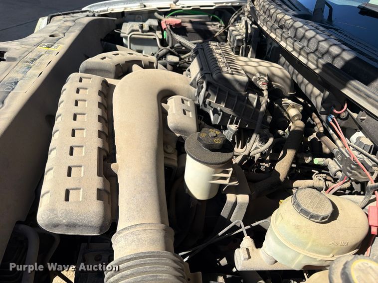 image for item FP3534 2004 Ford F150 XLT Crew Cab pickup truck