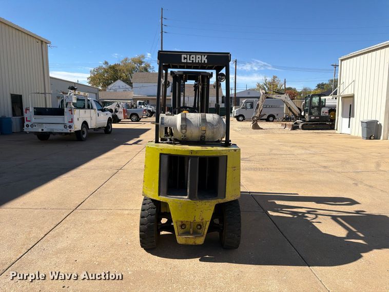 image for item FP3535 Clark GPX20 forklift