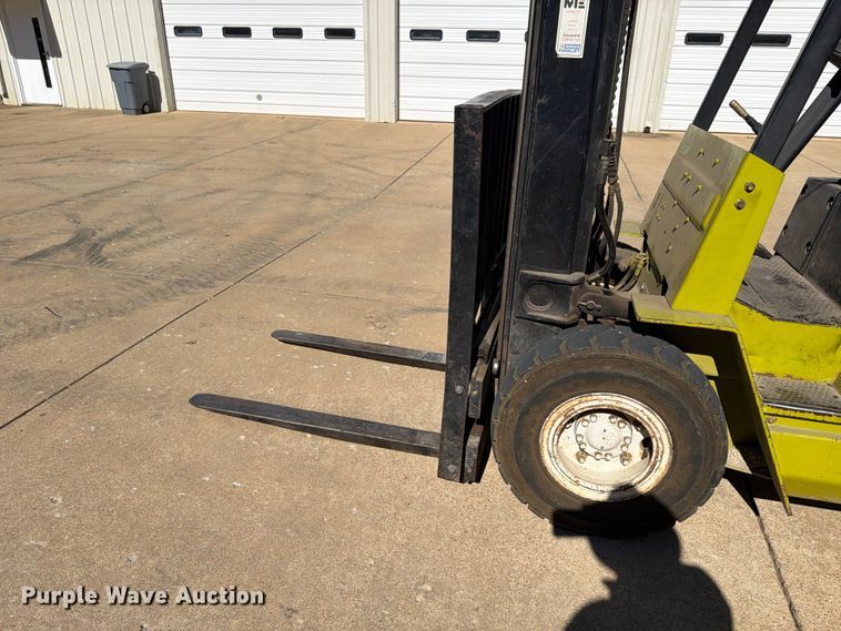 image for item FP3535 Clark GPX20 forklift