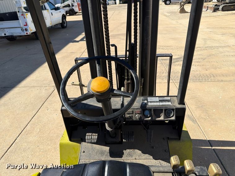image for item FP3535 Clark GPX20 forklift