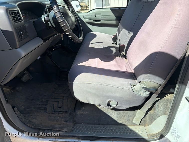 image for item FP3536 2003 Ford F250 Super Duty XL utility bed pickup truck