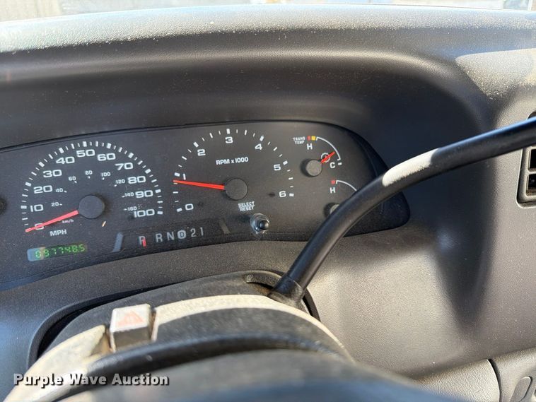 image for item FP3536 2003 Ford F250 Super Duty XL utility bed pickup truck