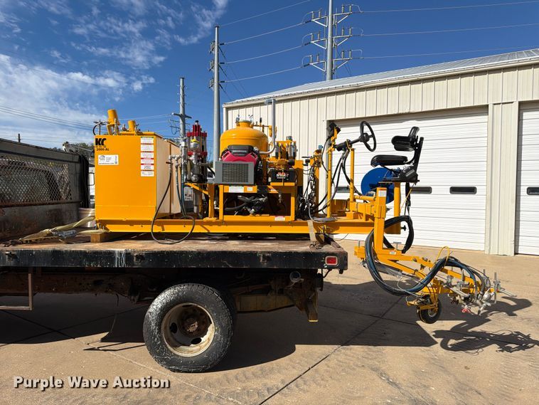 image for item FP3537 Kelly-Creswell 2000L paint striping machine