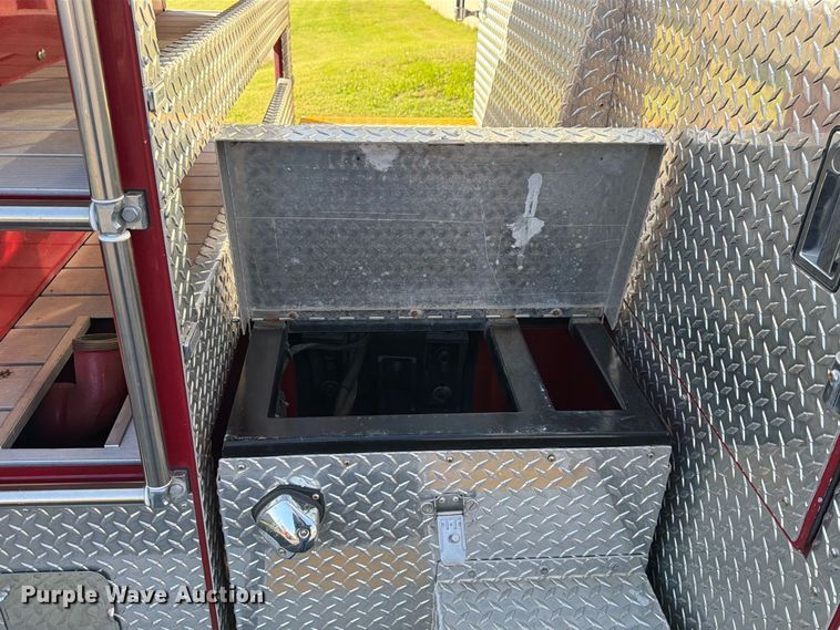 image for item FP4076 1995 Pierce  pumper fire truck