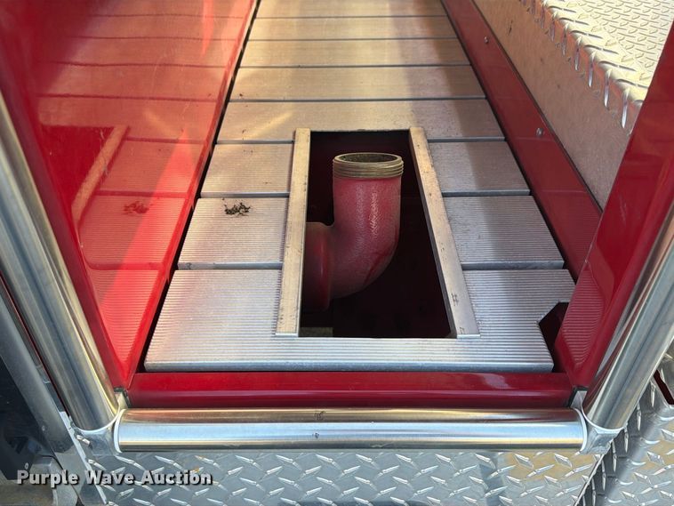 image for item FP4076 1995 Pierce  pumper fire truck