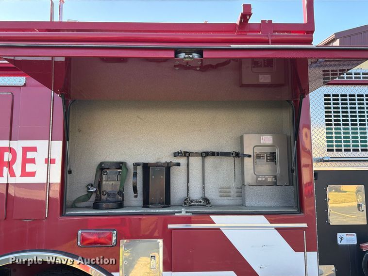 image for item FP4076 1995 Pierce  pumper fire truck