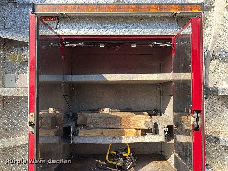 image for item FP4076 1995 Pierce  pumper fire truck