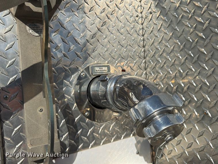 image for item FP4076 1995 Pierce  pumper fire truck