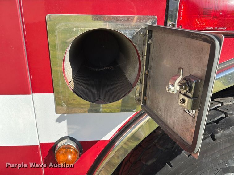 image for item FP4076 1995 Pierce  pumper fire truck