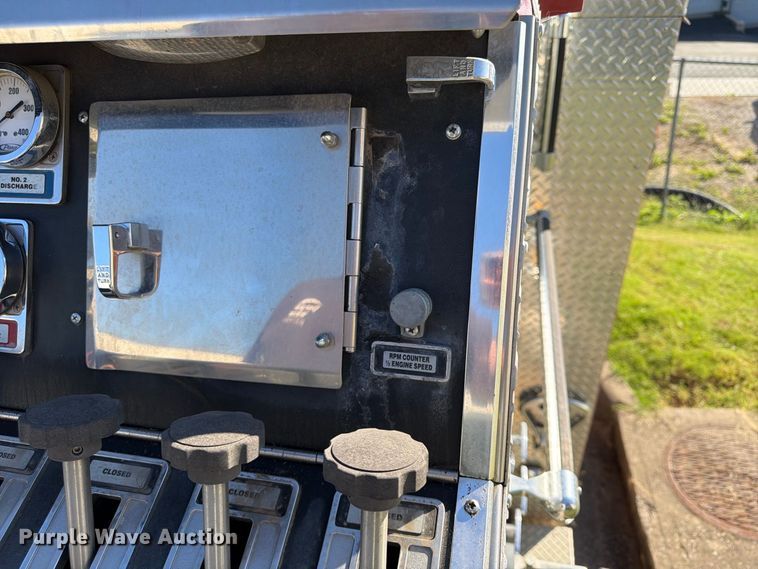 image for item FP4076 1995 Pierce  pumper fire truck