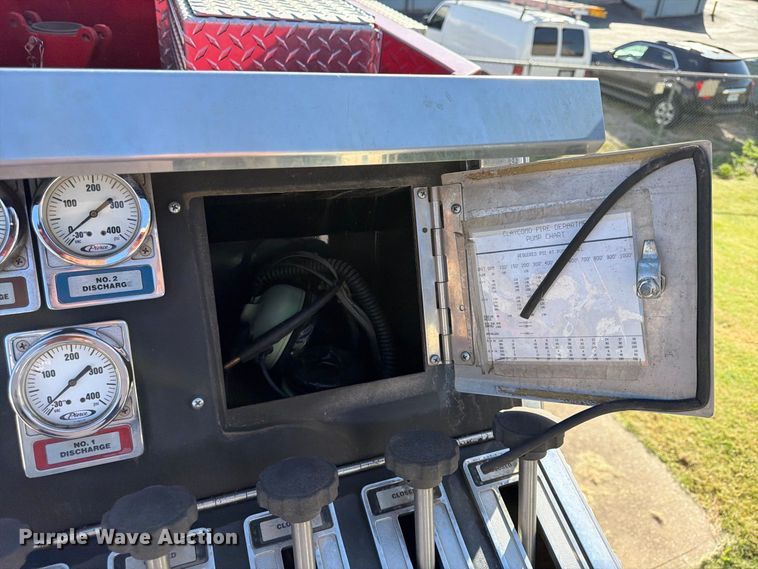 image for item FP4076 1995 Pierce  pumper fire truck