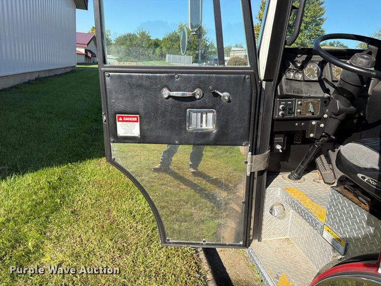 image for item FP4076 1995 Pierce  pumper fire truck