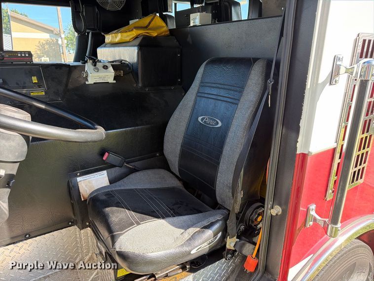 image for item FP4076 1995 Pierce  pumper fire truck