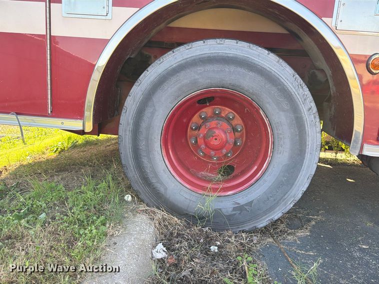 image for item FP4076 1995 Pierce  pumper fire truck