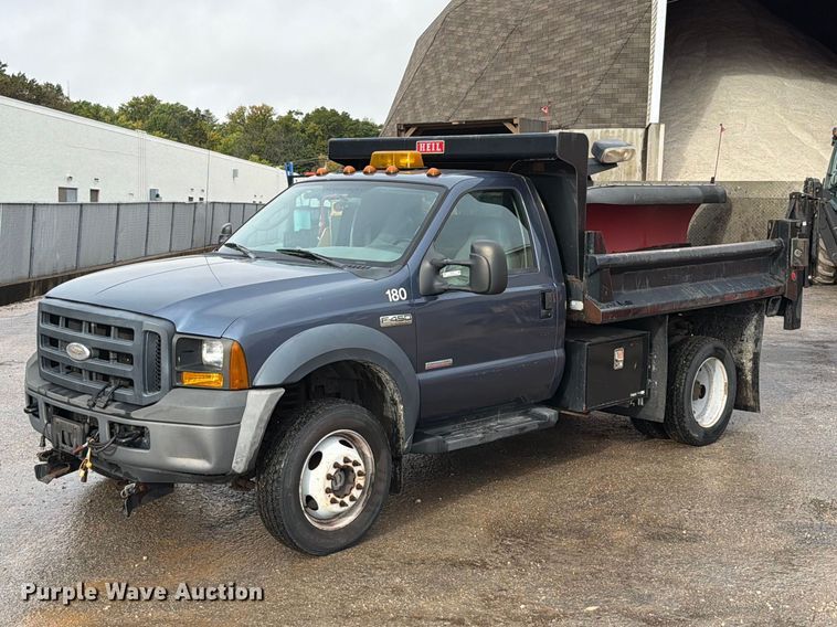 image for item FT6479 2007 Ford F450 Super Duty XL dump truck